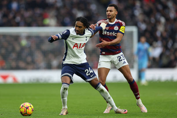 他早年间在 他早年间在